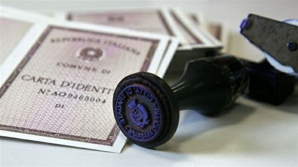 Dal prossimo 3 agosto 2026 la carta d’identità rilasciata su modello cartaceo cesserà di essere valida